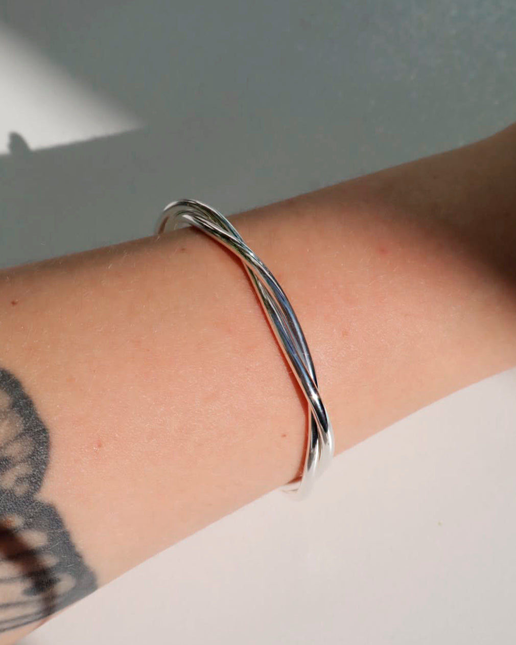 BRACELETE FIO TORCIDO