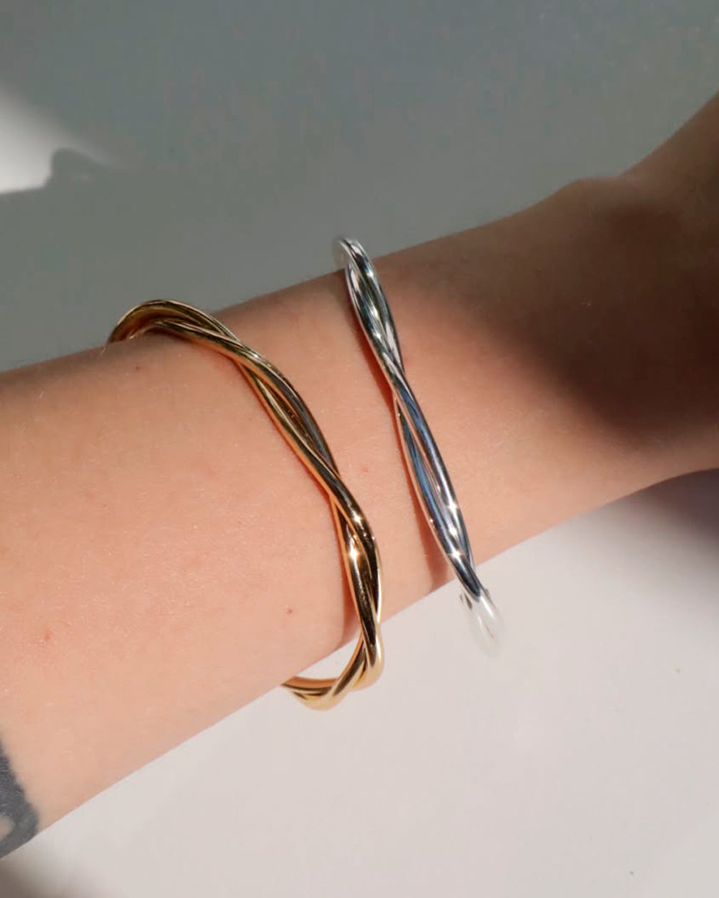 BRACELETE FIO TORCIDO